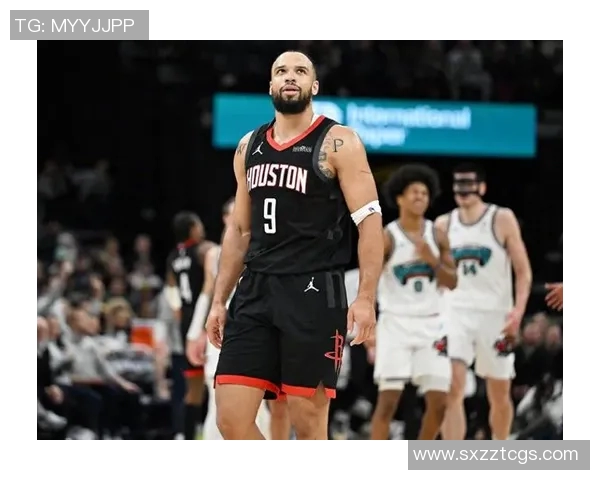 2017年火箭队与灰熊队激战回顾：精彩瞬间与关键时刻分析