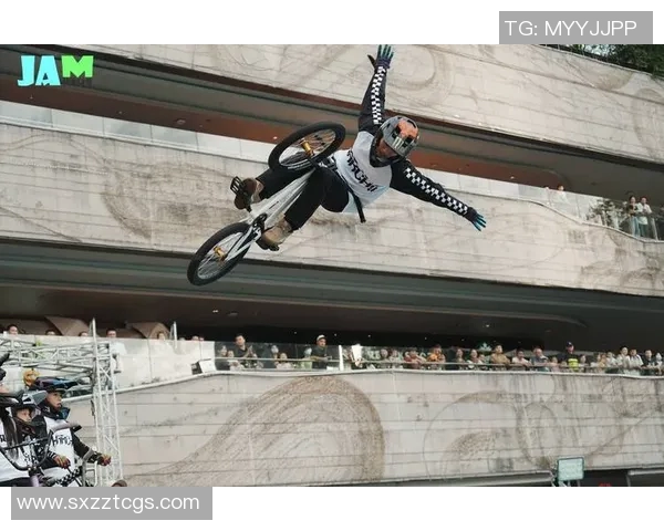 成都极限运动队在世界滑板锦标赛中的心理素质表现分析与点评MBA